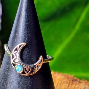 Opal (Natural) & 925 Silver Crescent Moon Ring